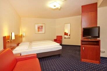 هتل Plaza Inn Goslar
