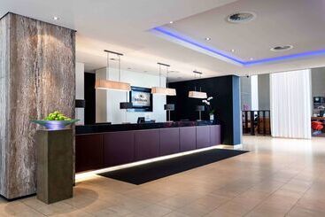 هتل Hilton Dusseldorf