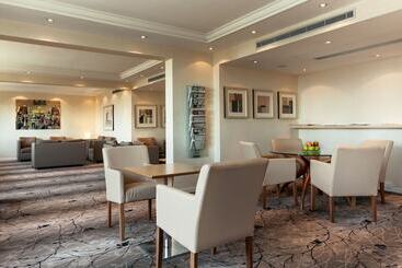 هتل Hilton Dusseldorf