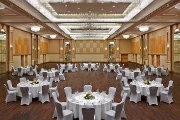 هتل Hilton Dusseldorf