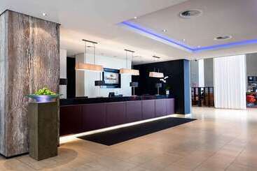 هتل Hilton Dusseldorf
