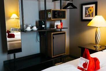 Lindner Hotel Cologne City Plaza, Part Of Jdv By Hyatt