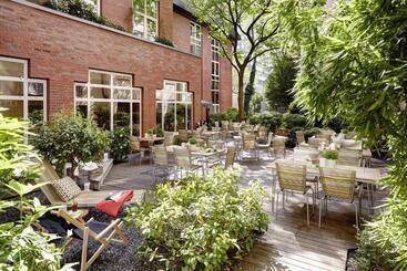 Lindner Hotel Cologne City Plaza, Part Of Jdv By Hyatt