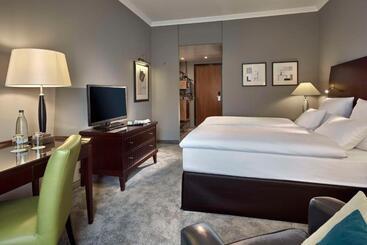 Lindner Hotel Cologne City Plaza, Part Of Jdv By Hyatt