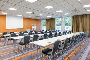 هتل Mercure  Aachen Europaplatz