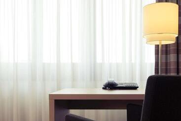 هتل Mercure  Bonn Hardtberg