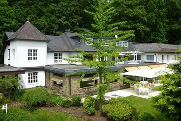 Romantik Waldhotel Mangold