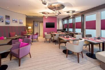 هتل Sheraton Duesseldorf Airport
