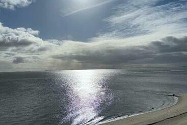 هتل Strand