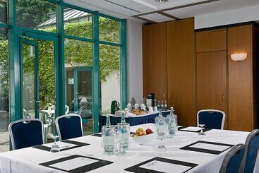 هتل Tryp By Wyndham Köln City Centre