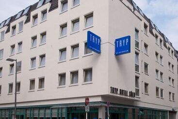 هتل Tryp By Wyndham Köln City Centre
