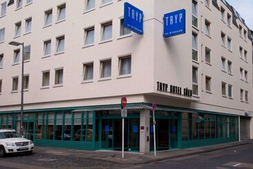 هتل Tryp By Wyndham Köln City Centre
