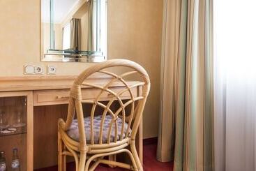 هتل Tryp By Wyndham Köln City Centre