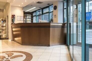هتل Tryp By Wyndham Köln City Centre