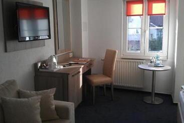 Airport Hotel Filder Post