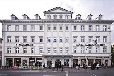 هتل Bayrischer Hof
