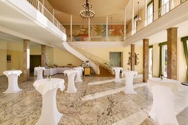 هتل Dolce By Wyndham Bad Nauheim