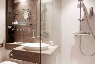 Отель Dorint Resort Winterberg