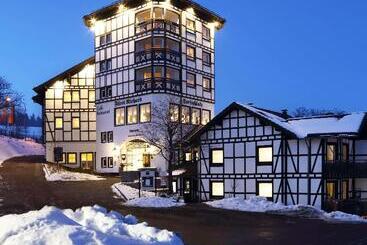 هتل Dorint Resort Winterberg