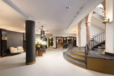 בית מלון כפרי Hilton Heidelberg