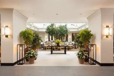 בית מלון כפרי Hilton Heidelberg