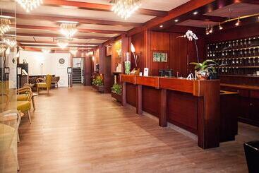 هتل Trip Inn Klee Am Park Wiesbaden