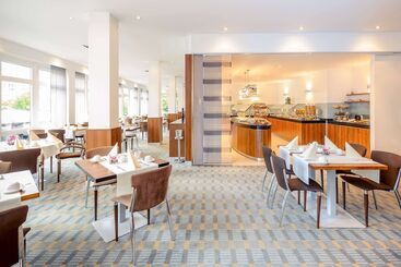 هتل Vienna House Easy by Wyndham Frankfurt Airport