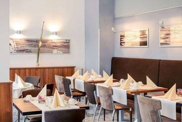 هتل Vienna House Easy by Wyndham Frankfurt Airport