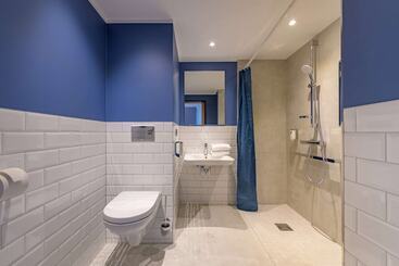 هتل Vienna House Easy by Wyndham Frankfurt Airport
