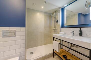 هتل Vienna House Easy by Wyndham Frankfurt Airport