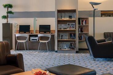 هتل Vienna House Easy by Wyndham Frankfurt Airport