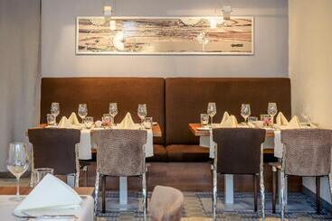 هتل Vienna House Easy by Wyndham Frankfurt Airport