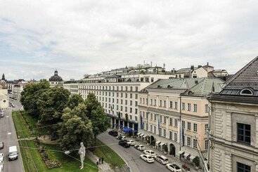 هتل Bayerischer Hof