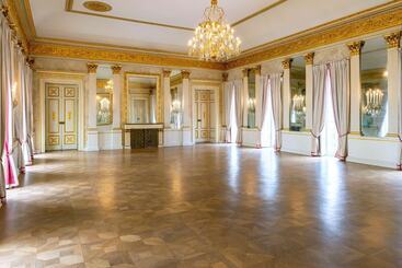 هتل Bayerischer Hof