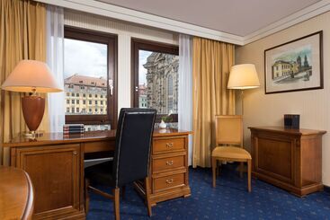 هتل Hilton Dresden An Der Frauenkirche