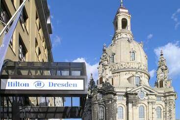 هتل Hilton Dresden An Der Frauenkirche