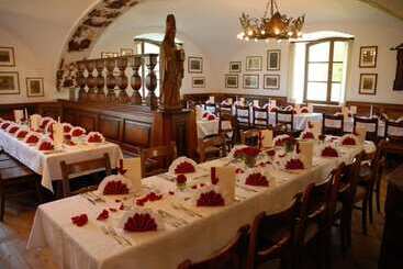 Hotel Klostergasthof Raitenhaslach