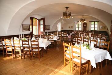 בית מלון כפרי Klostergasthof Raitenhaslach