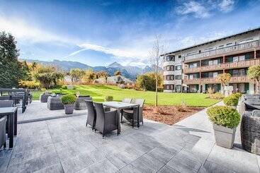 Отель Obermuhle 4s Boutique Resort