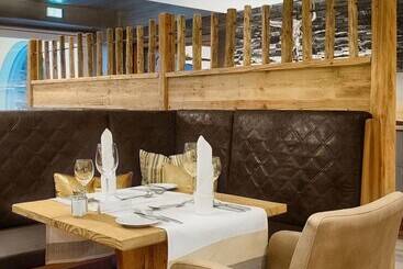 Отель Obermuhle 4s Boutique Resort
