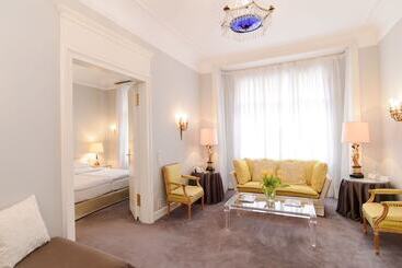Hotel Opera