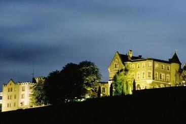 Schlosshotel Steinburg