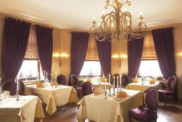 Schlosshotel Steinburg