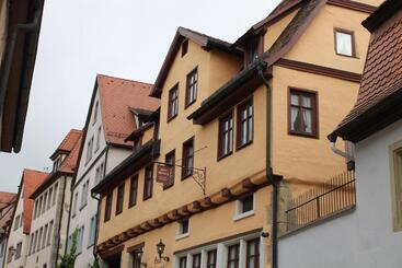 هتل Spitzweg