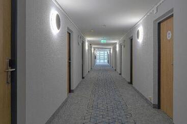 هتل The Student  Dresden