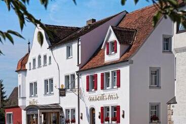 هتل Goldenes Fass In Rothenburg Ob Der Tauber