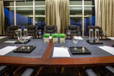 هتل Crowne Plaza Santo Domingo, An Ihg