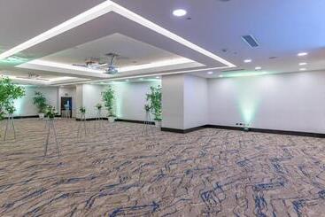 هتل Crowne Plaza Santo Domingo, An Ihg