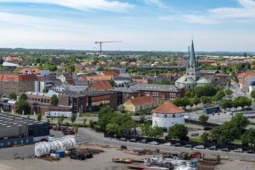 هتل Frederikshavn