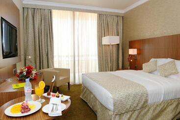 هتل Treffen House Doha   Souq Waqif And Next To Msheireb Metro Station